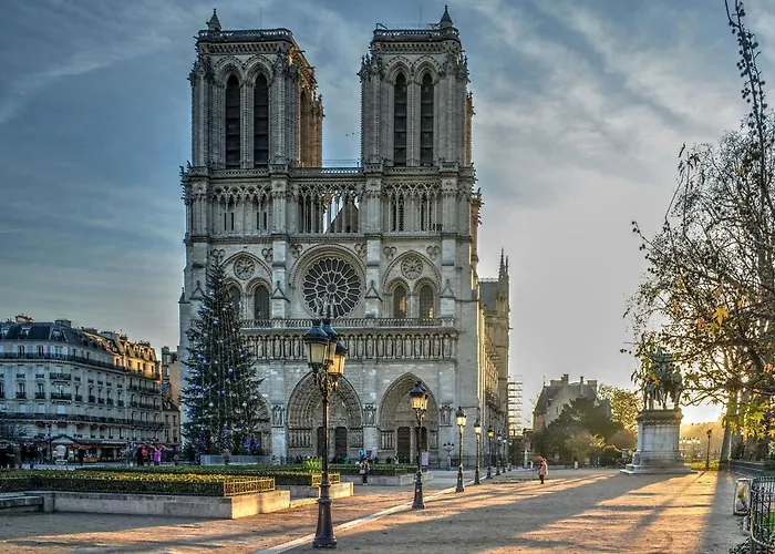 Charming 1br With Terrace Le Marais Center